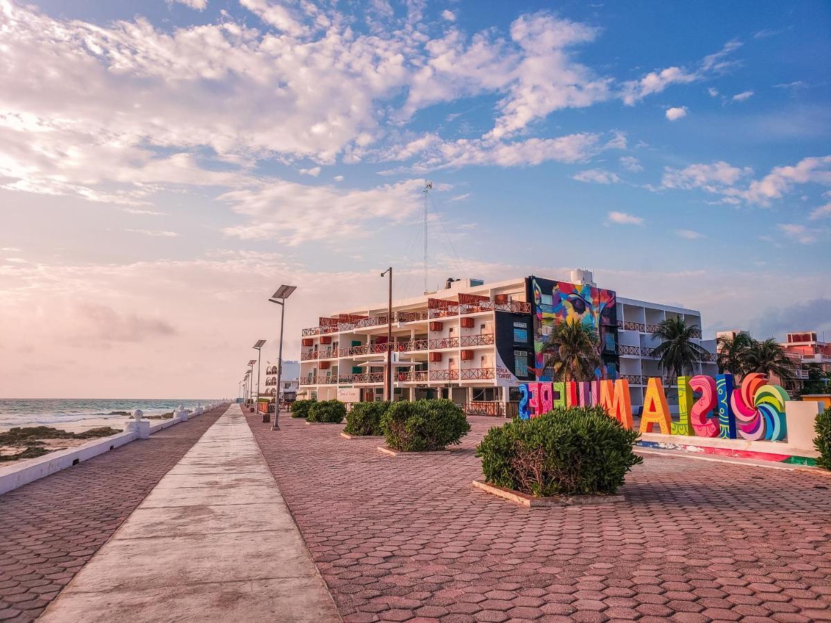 Esduma La Perla Hotel Isla Mujeres Exterior foto